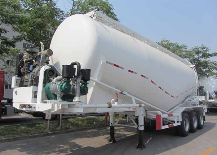 33000L Dry Bulk Pneumatic Tanker Semi Trailers with 3 Axles for Bulk Cement Powder, Cement Tanker Semi Trailer