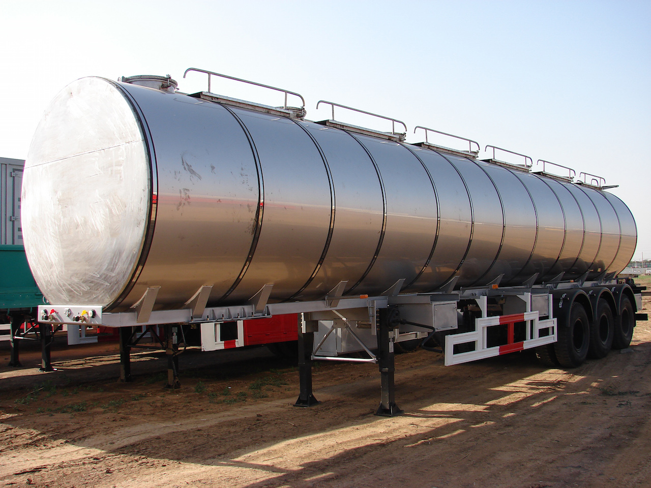 30000L Stainless Steel Tanker Semi-Trailer with 3 BPW Alxes for Grape Wine And Milk